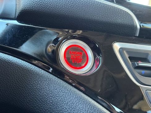Used 2021 Honda Pilot Elite image 22