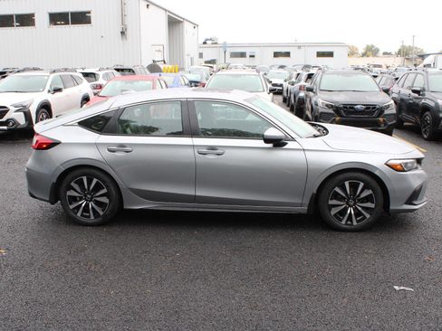 Used 2022 Honda Civic EX-L image 8