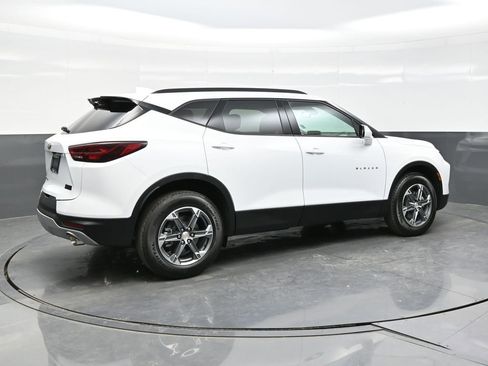 Used 2025 Chevrolet Blazer LT w/ Convenience Package AWD/4WD image 7