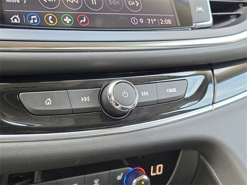 Used 2022 Buick Enclave Essence w/ Experience Buick Package image 24