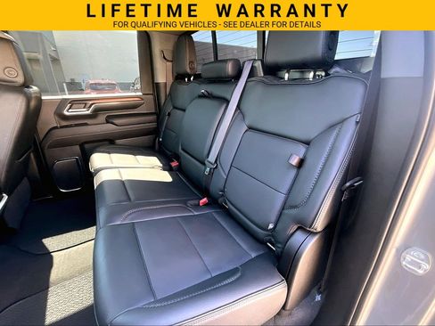 Used 2024 GMC Sierra 3500 Denali w/ Denali Reserve Package AWD/4WD image 21
