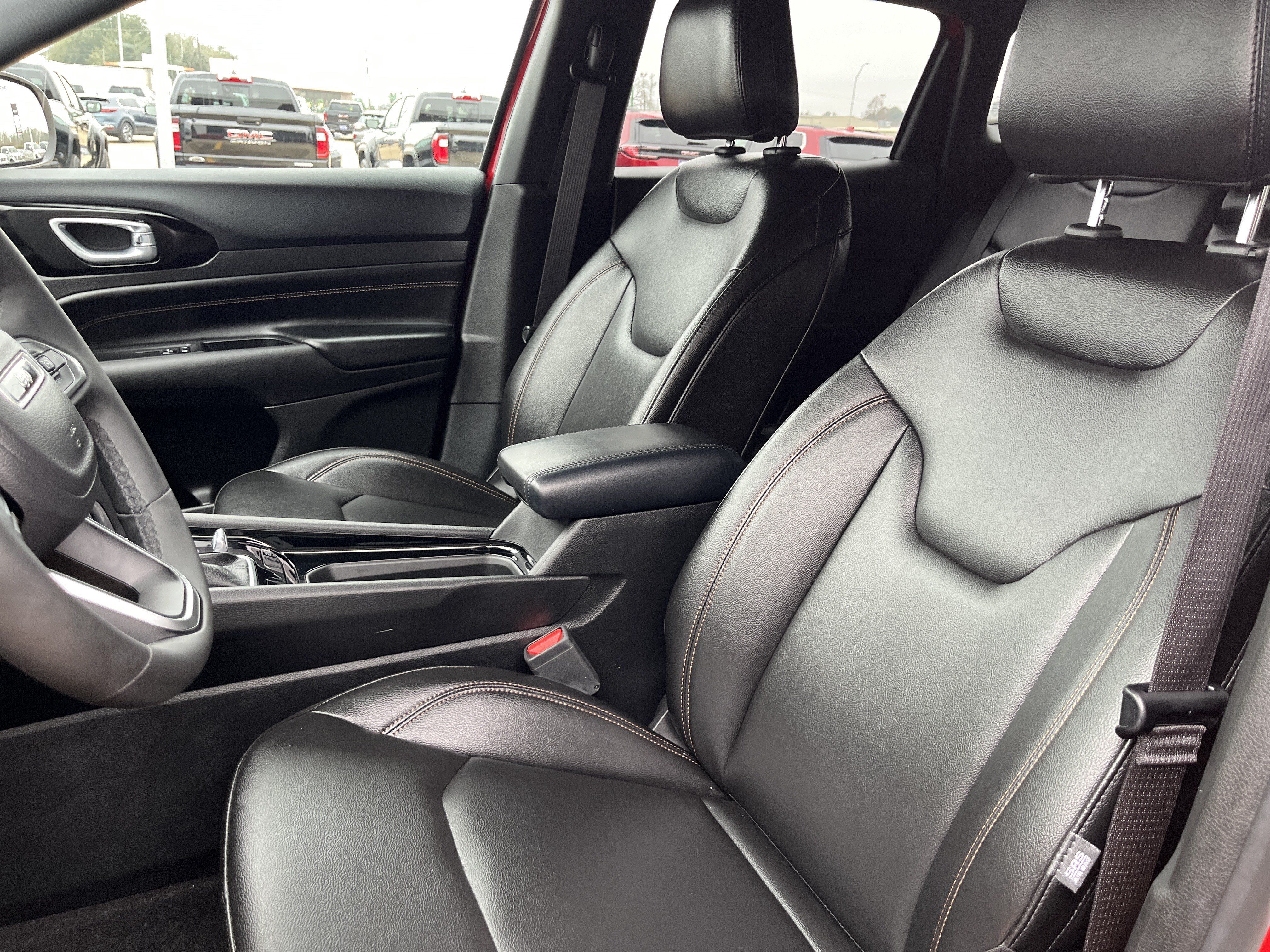 Used 2024 Jeep Compass Limited AWD/4WD image 9
