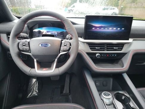 New 2026 Ford Explorer ST image 18
