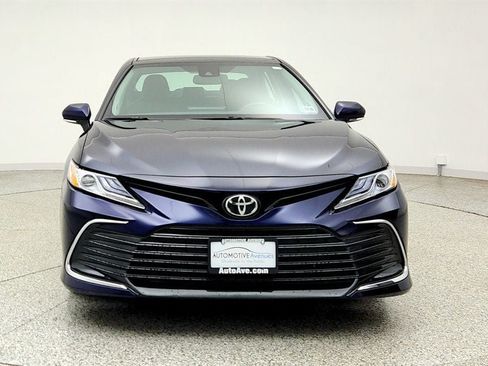 Used 2022 Toyota Camry XLE w/ Navigation Upgrade Package AWD/4WD image 2