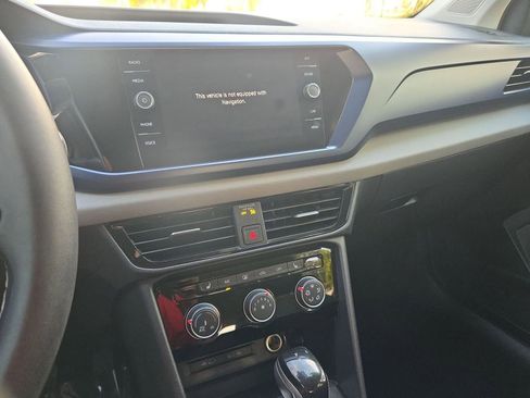 Used 2023 Volkswagen Taos SE w/ Black Wheel Package image 19