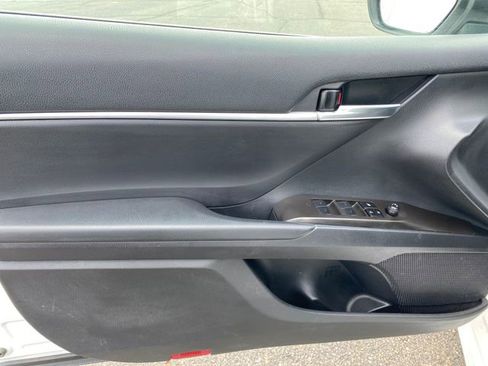 Used 2023 Toyota Camry SE FWD image 15