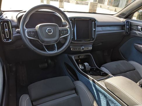 Certified 2023 Volvo C40 P8 Recharge Ultimate AWD/4WD image 12