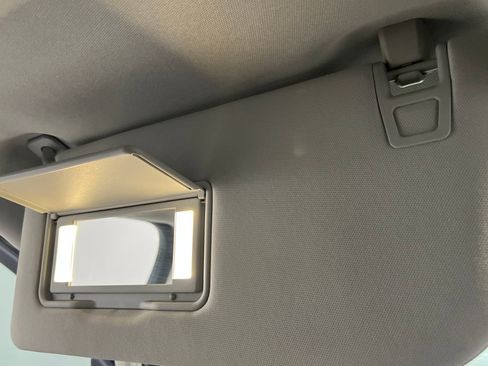 Used 2025 Ford Expedition Platinum image 75