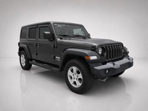 Used 2019 Jeep Wrangler Unlimited Sport S AWD/4WD image 7