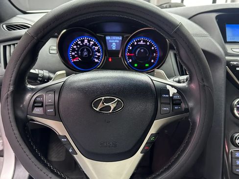 Used 2014 Hyundai Genesis 2.0T RWD image 11