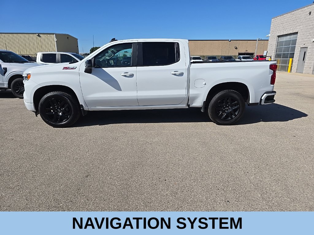 Used 2025 Chevrolet Silverado 1500 RST AWD/4WD image 3