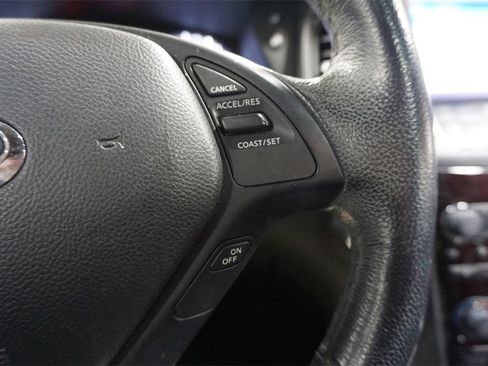 Used 2017 INFINITI QX50 2WD w/ Premium Plus Package image 7