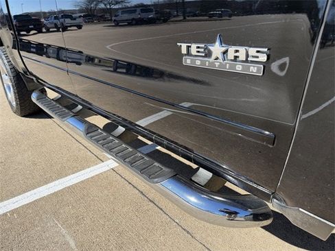 Used 2017 Chevrolet Silverado 1500 LT w/ Texas Edition image 10