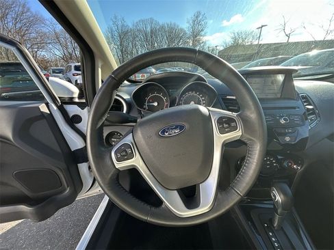 Used 2016 Ford Fiesta SE w/ Equipment Group 201A image 18