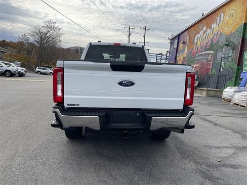 Used 2023 Ford F250 XLT w/ Snow Plow Prep Package image 4