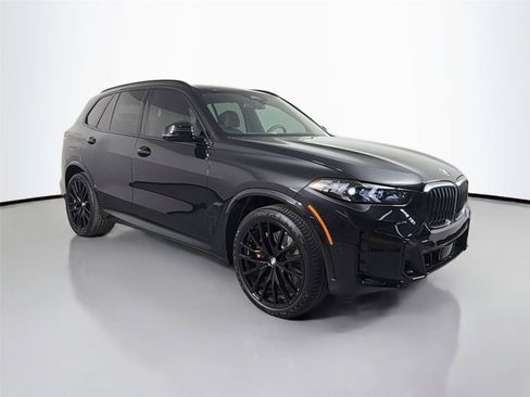 New 2026 BMW X5 xDrive40i w/ M Sport Package AWD/4WD image 3