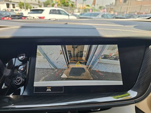 Used 2021 Buick Envision Essence AWD/4WD image 26