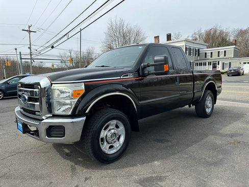 Used 2015 Ford F250 XLT AWD/4WD image 3