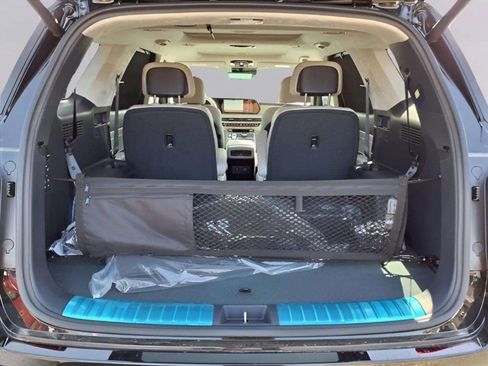 New 2025 Hyundai Palisade Calligraphy image 9