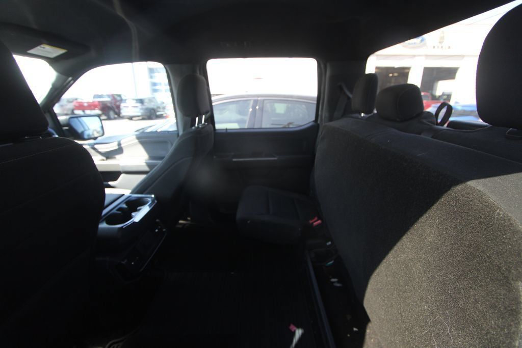 Used 2022 Ford F150 XLT w/ Equipment Group 302A High AWD/4WD image 16