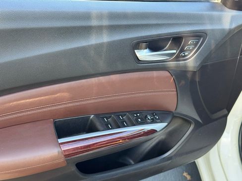Used 2017 Acura TLX V6 w/ Technology Package image 18