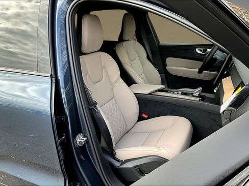 New 2026 Volvo XC60 B5 Core w/ Protection Package Premier AWD/4WD image 10