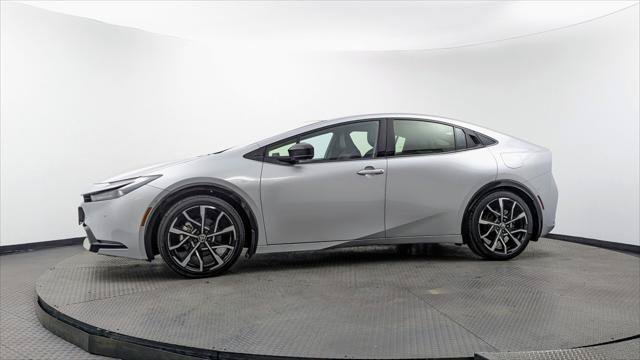Used 2024 Toyota Prius Prime Premium w/ Advanced Technology Package FWD image 3