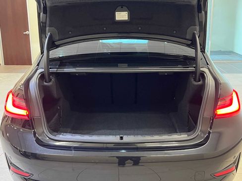 Used 2022 BMW 330i xDrive Sedan w/ Driving Assistance Package image 29