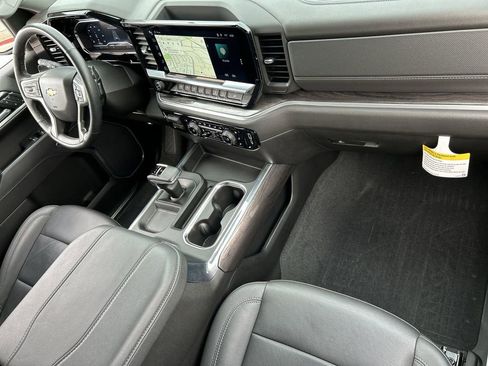Used 2025 Chevrolet Silverado 1500 LTZ w/ LTZ Premium Package AWD/4WD image 29
