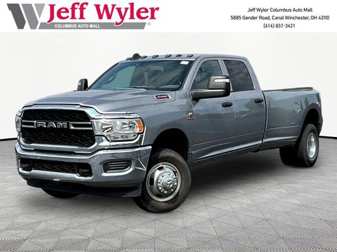 Used 2024 RAM 3500 Tradesman w/ Chrome Appearance Group AWD/4WD image 1