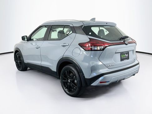 Used 2022 Nissan Kicks SV FWD image 5