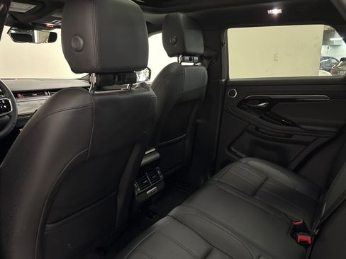 Used 2023 Land Rover Range Rover Evoque R-Dynamic S image 27
