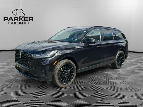 Used 2025 Lincoln Aviator Reserve w/ Luxury Package AWD/4WD image 1