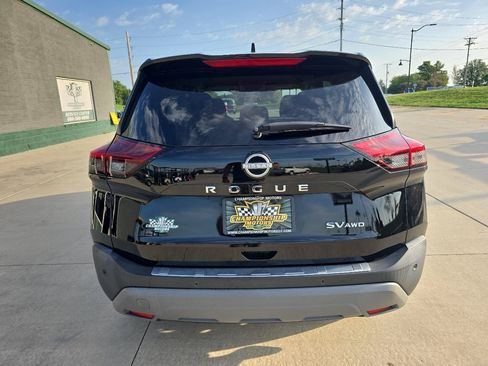 Used 2022 Nissan Rogue SV AWD/4WD image 4
