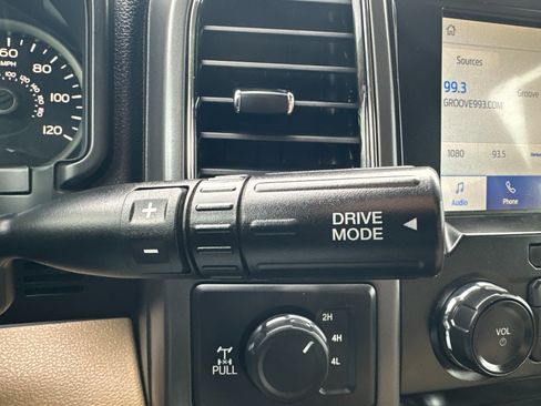 Certified 2019 Ford F150 XLT w/ Equipment Group 302A Luxury image 21