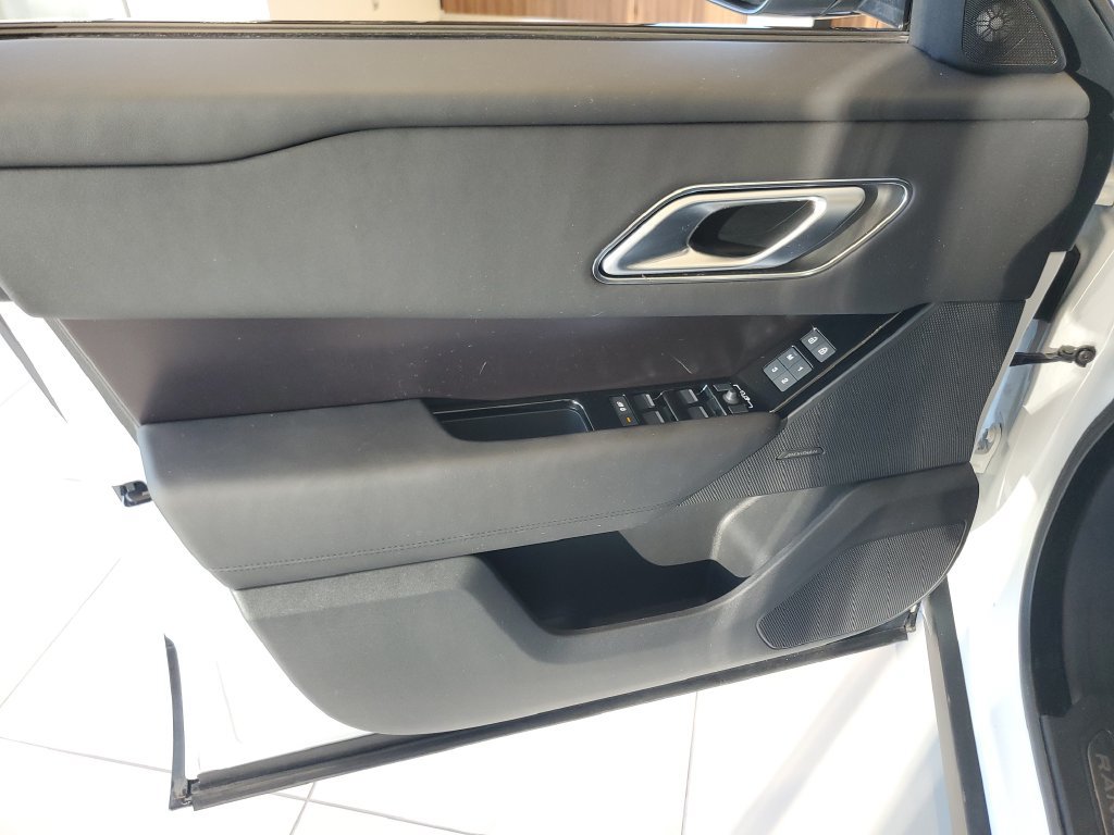 Used 2026 Land Rover Range Rover Velar Dynamic SE AWD/4WD image 8