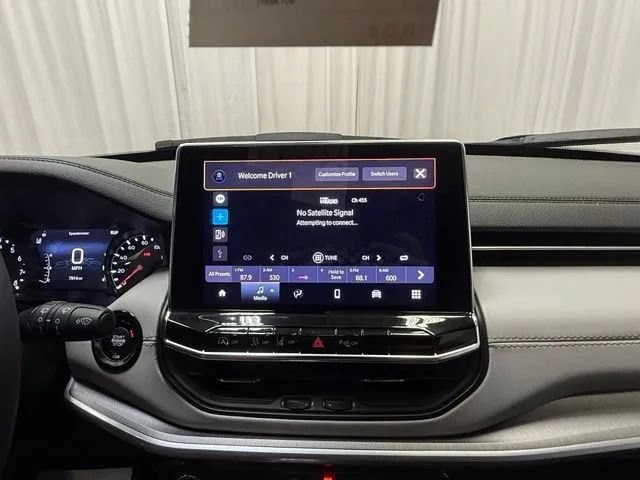 Used 2025 Jeep Compass Limited AWD/4WD image 20