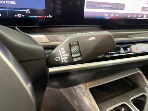 Used 2024 BMW 760i xDrive image 17