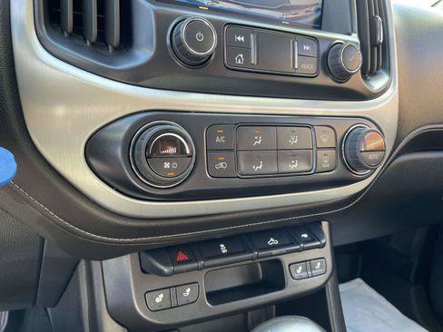 Used 2022 GMC Canyon Elevation w/ Elevation Premium Package AWD/4WD image 14