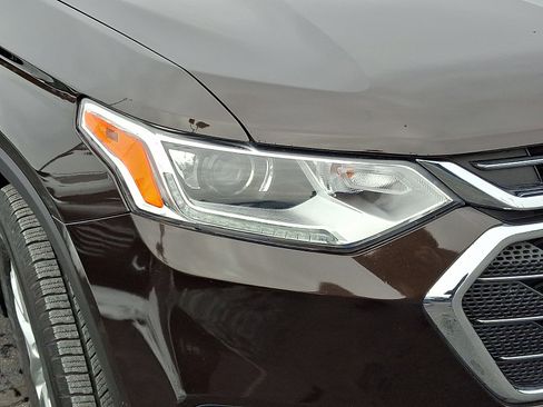 Used 2019 Chevrolet Traverse LT image 10