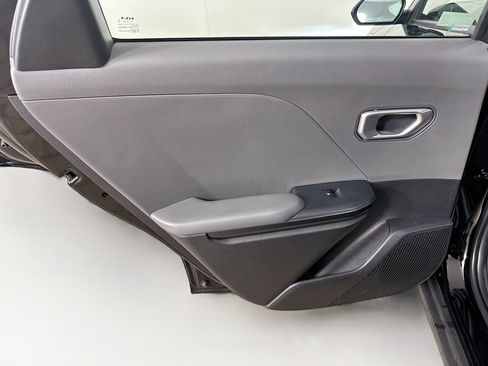 Used 2025 Kia K4 FWD image 25