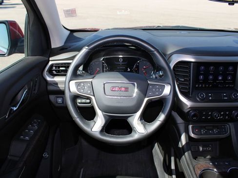Used 2023 GMC Acadia Denali w/ Denali Ultimate Package image 9