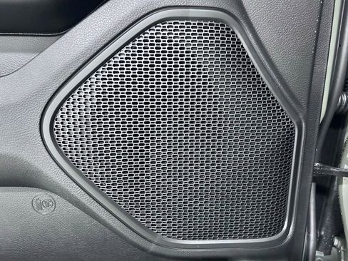 New 2026 RAM 1500 4x4 Crew Cab image 6