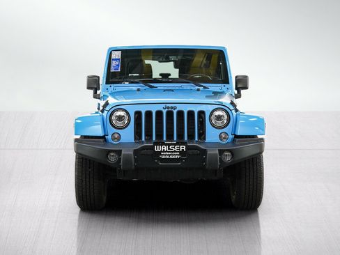 Used 2017 Jeep Wrangler Sahara AWD/4WD image 8