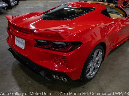 Used 2021 Chevrolet Corvette Stingray Premium Cpe w/ Z51 Performance Package RWD image 16