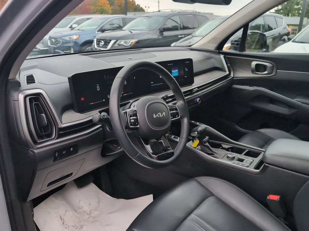 Used 2024 Kia Sorento X-Line EX AWD/4WD image 17