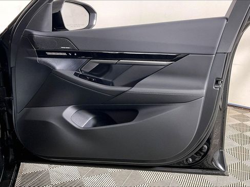 New 2026 BMW 530i xDrive AWD/4WD image 18
