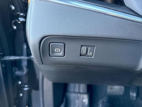 Used 2022 Buick Enclave Essence w/ Experience Buick Package image 18