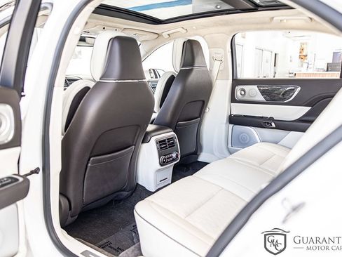 Used 2017 Lincoln Continental Black Label w/ Technology Package AWD/4WD image 32