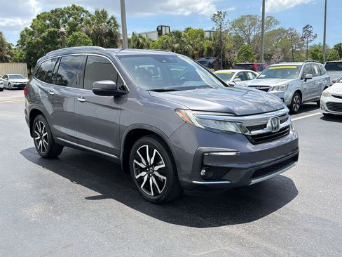 Used 2021 Honda Pilot Touring image 7